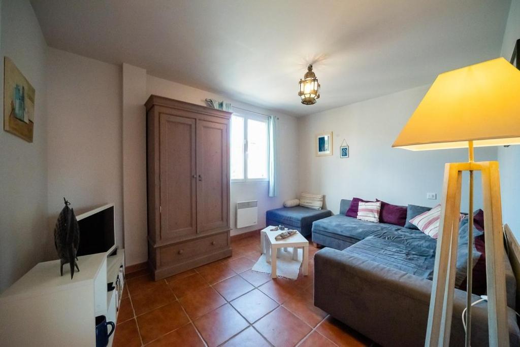 Gite Les Mathouans Latour-de-France ภายนอก รูปภาพ