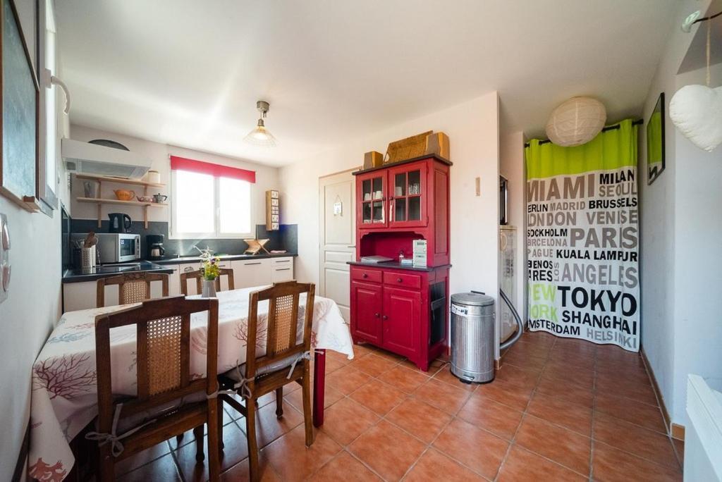Gite Les Mathouans Latour-de-France ภายนอก รูปภาพ